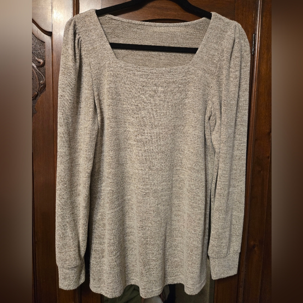 Taupe Heathered Knit Long Sleeve Top